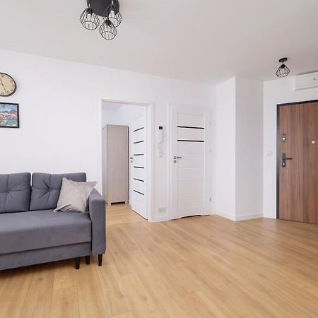 Modern Apartment With Parking Near Tauron Arena By Rent Like Home Cracóvia Exterior foto