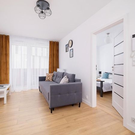 Modern Apartment With Parking Near Tauron Arena By Rent Like Home Cracóvia Exterior foto