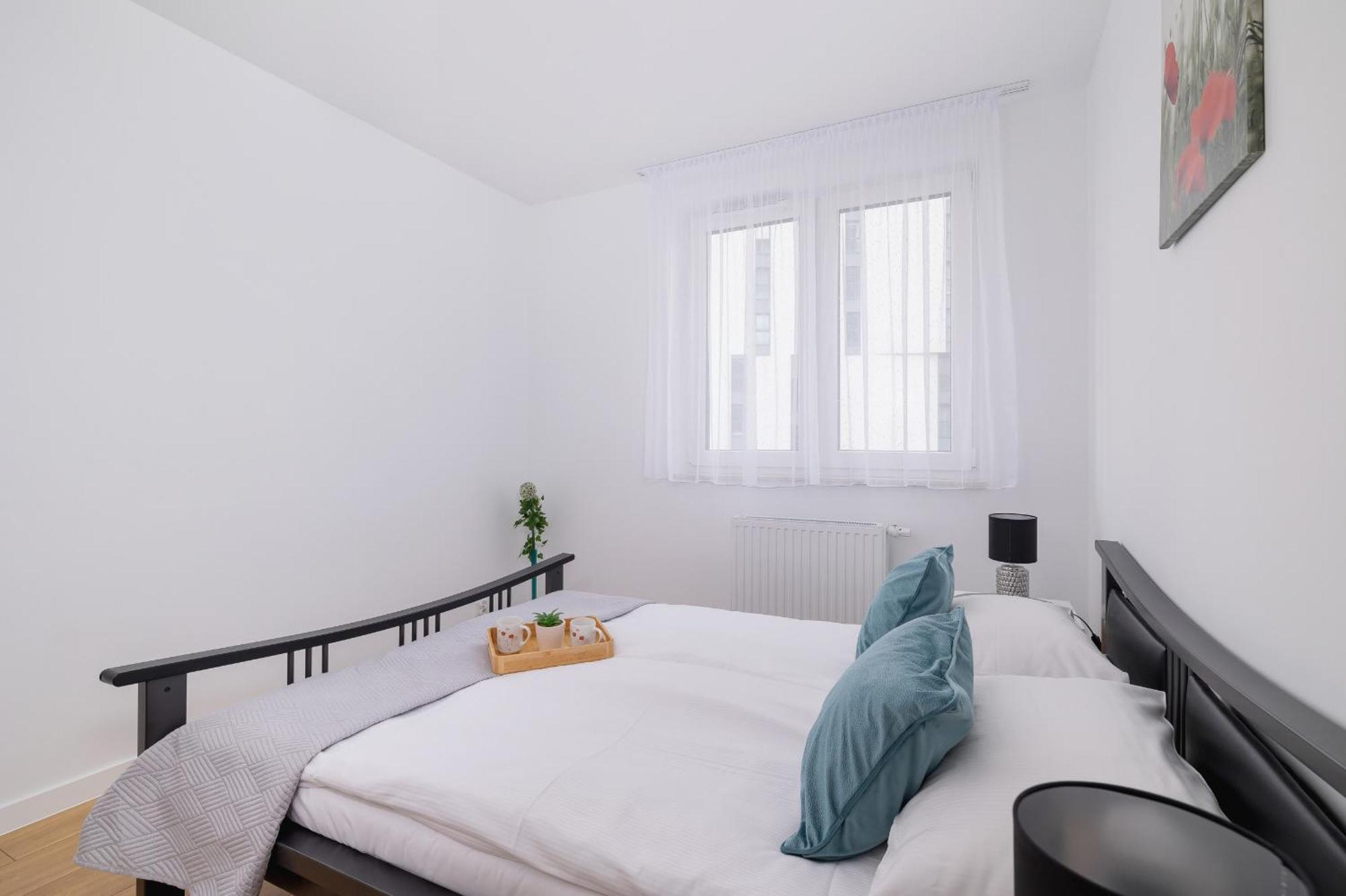 Modern Apartment With Parking Near Tauron Arena By Rent Like Home Cracóvia Exterior foto