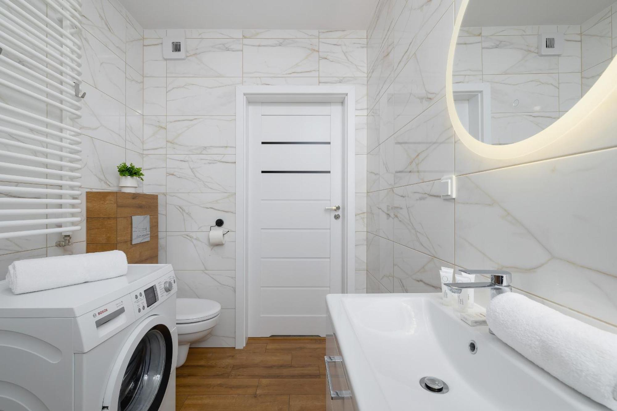 Modern Apartment With Parking Near Tauron Arena By Rent Like Home Cracóvia Exterior foto